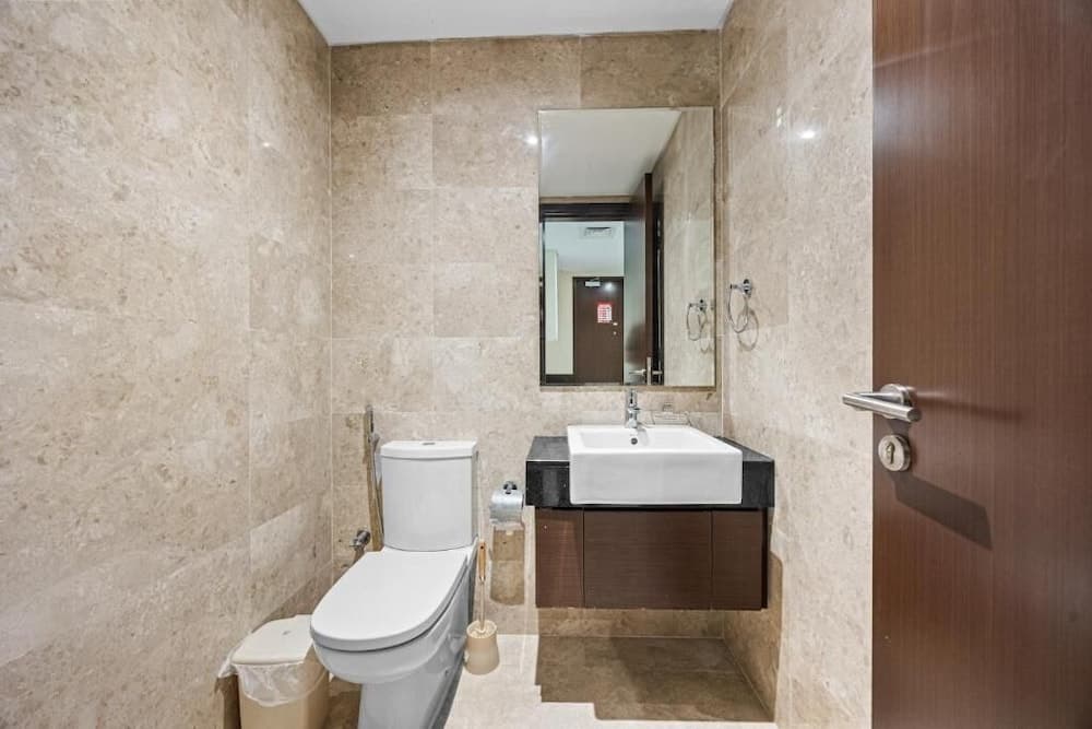 Bloomfields Elevated 2BR in Marina Heigh - photo 9