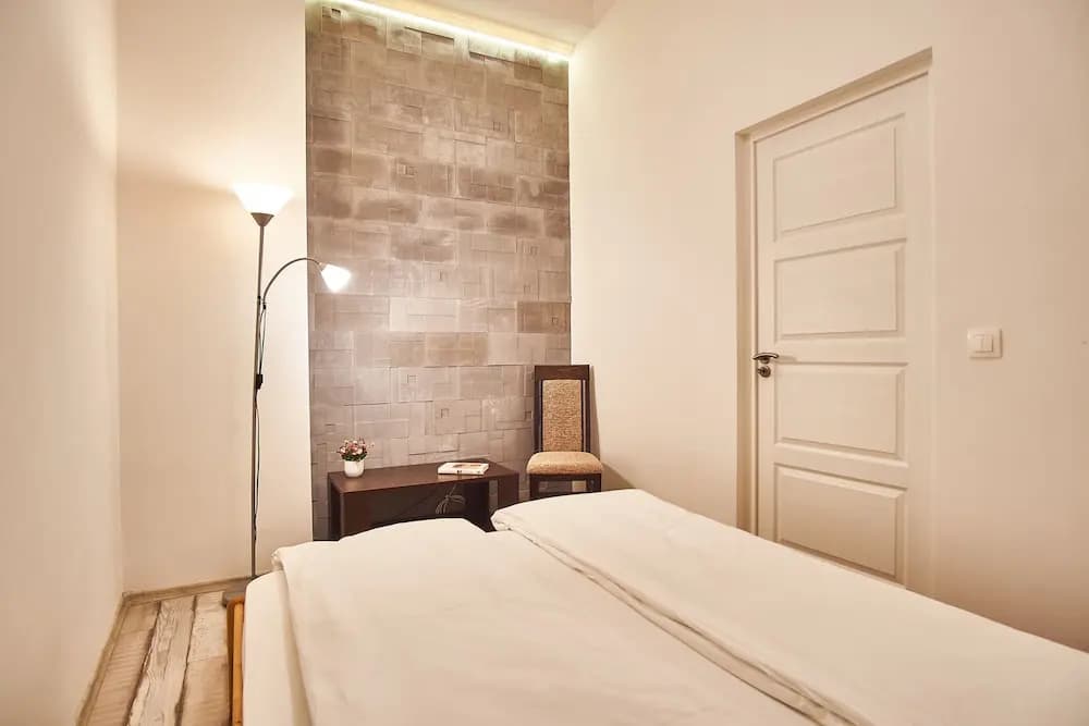 Singer Apartment Budapest - photo 2