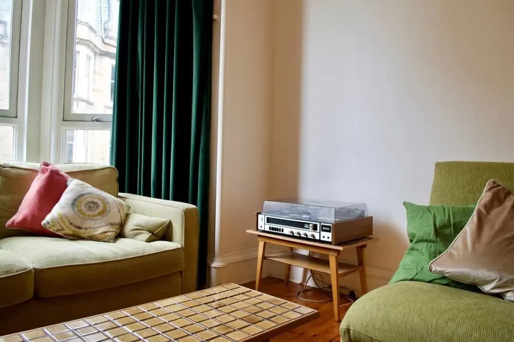 Flat in Bruntsfield - photo 4