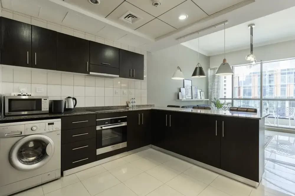 Sunny Apartment in Marina With a View Ideal Location - photo 13