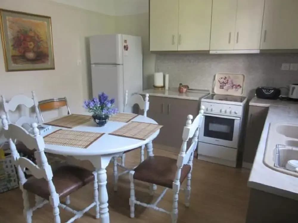 Marion-Athenian Style Apartment - photo 13
