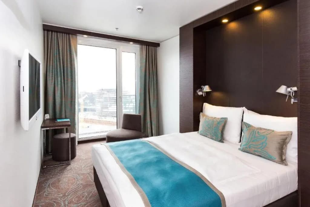 Motel One Wien-Hauptbahnhof - photo 4