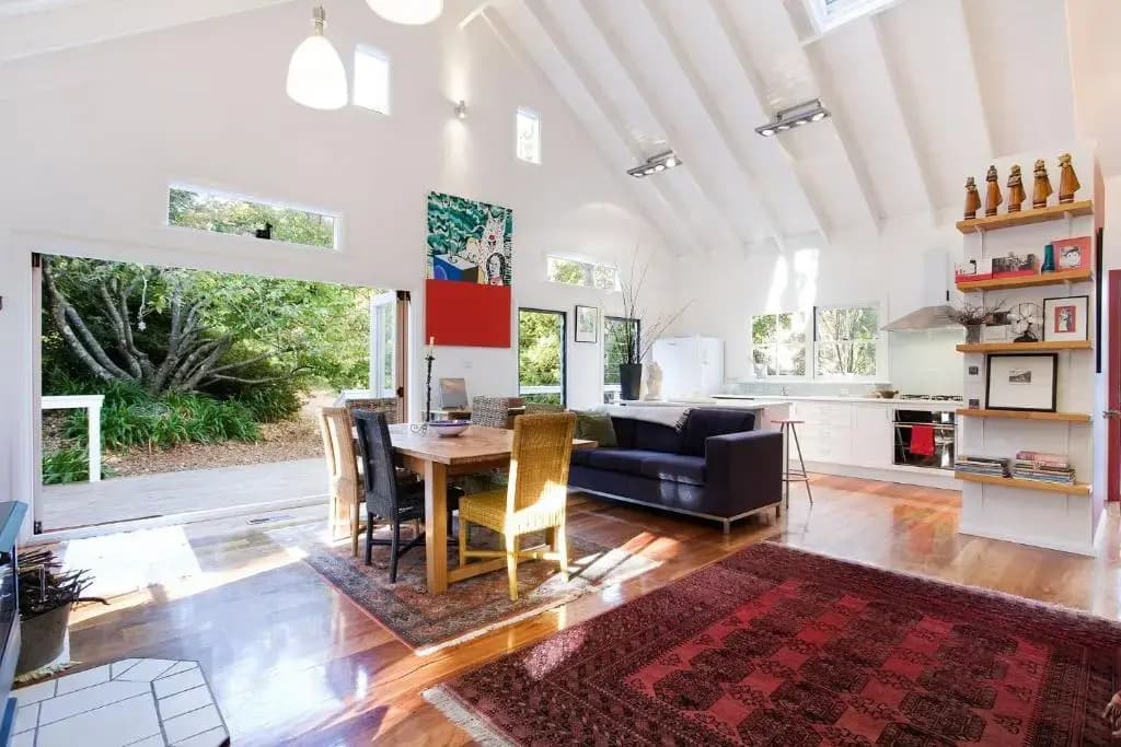 White Cottage - photo 1