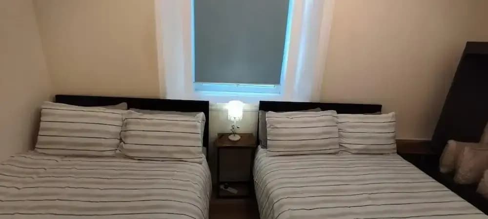 Central Edinburgh Flat Sleep 6, Minutes From old Town - photo 4