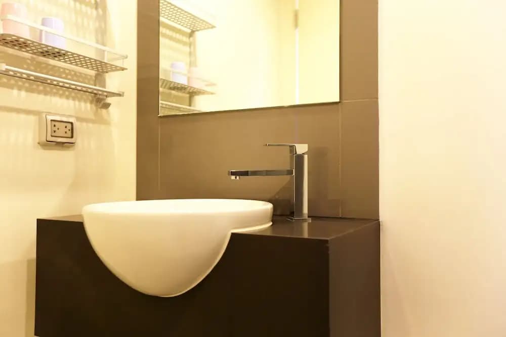 Unixx Condominiums by Win 99 Group - photo 8