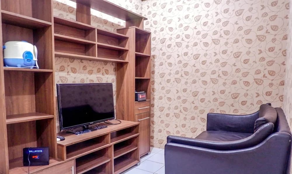 Strategic Menteng Square Apartment - photo 17
