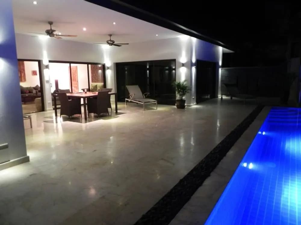Secluded Villa With Private Pool and Breathtaking Sea Views - photo 11