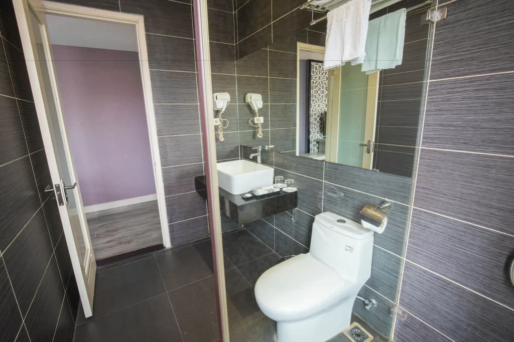 Riverside Boutique Hotel - photo 8