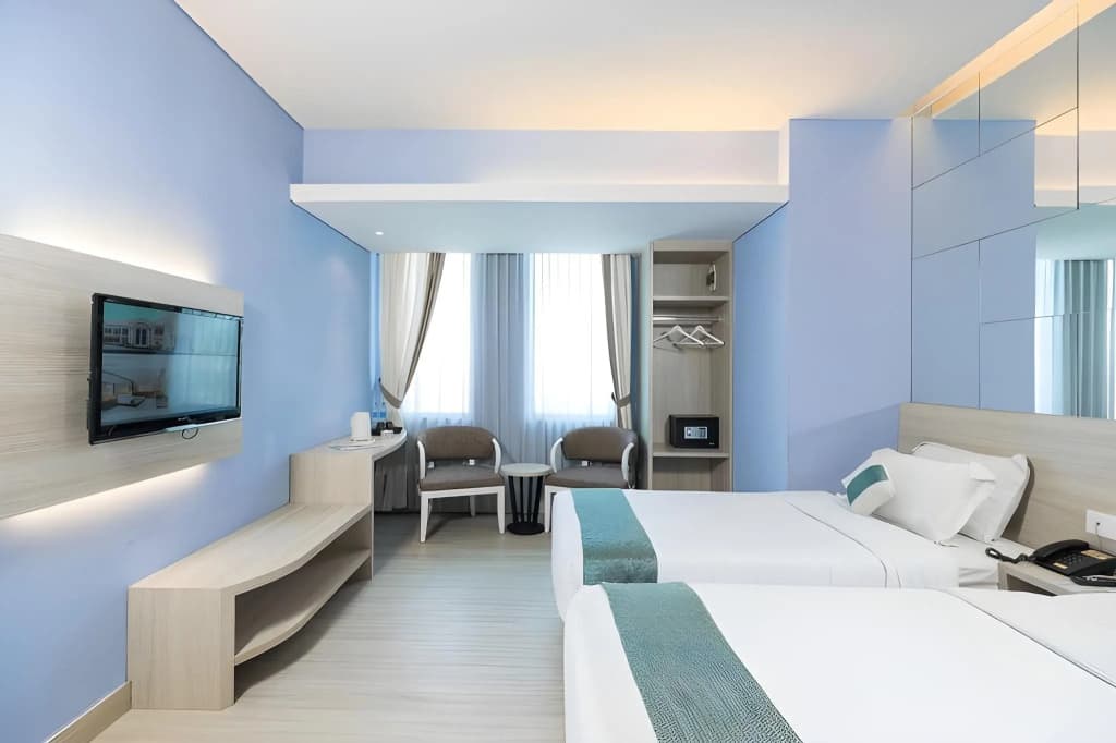 Royal City Hotel - photo 24