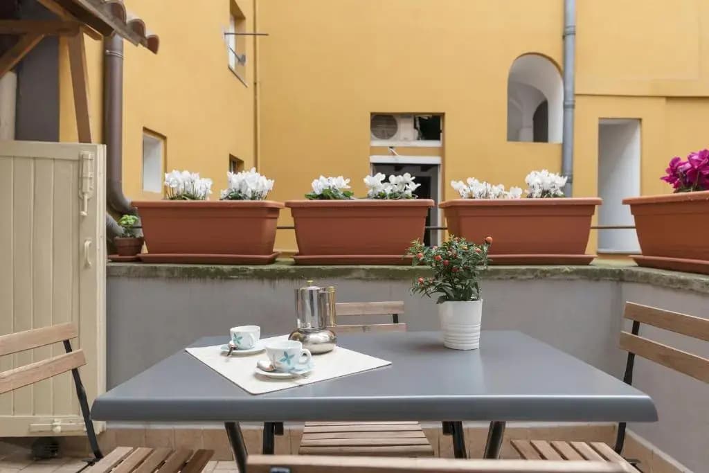 Campo De' Fiori Central Flat - photo 12
