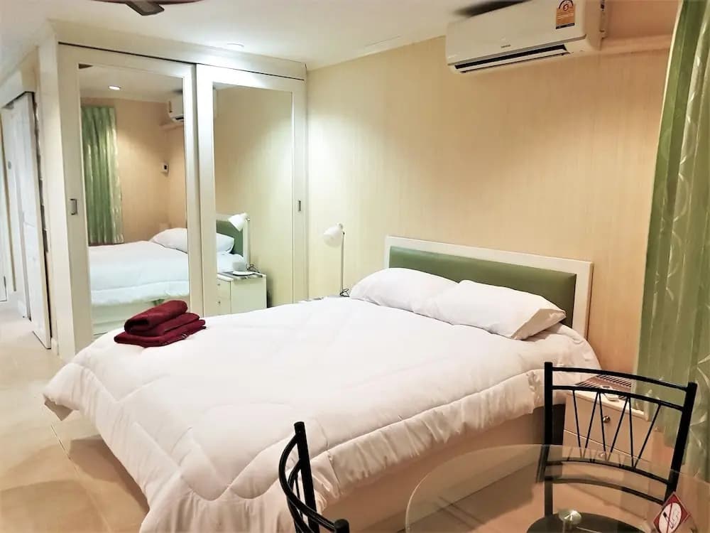 Jomtien Thip Condotel - photo 3