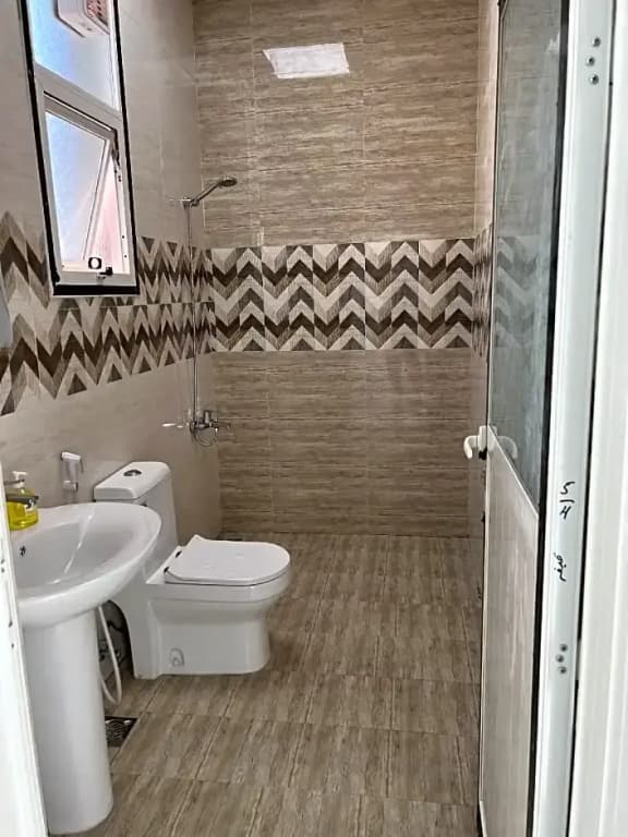 Modern Villa in Ajman 5master rooms - photo 9