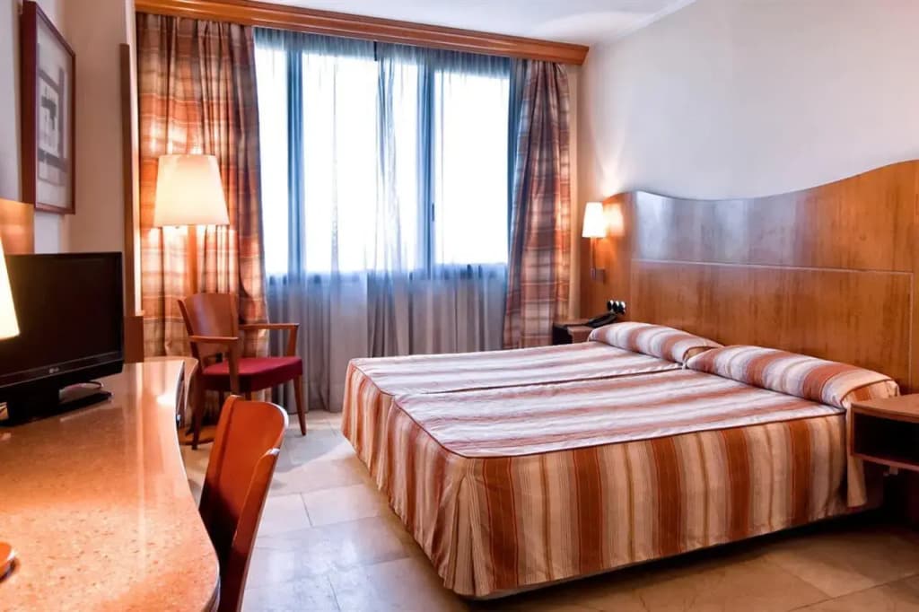 Hotel Aristol - Sagrada Familia - photo 5