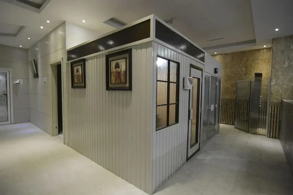 City Center Hotel - photo 14