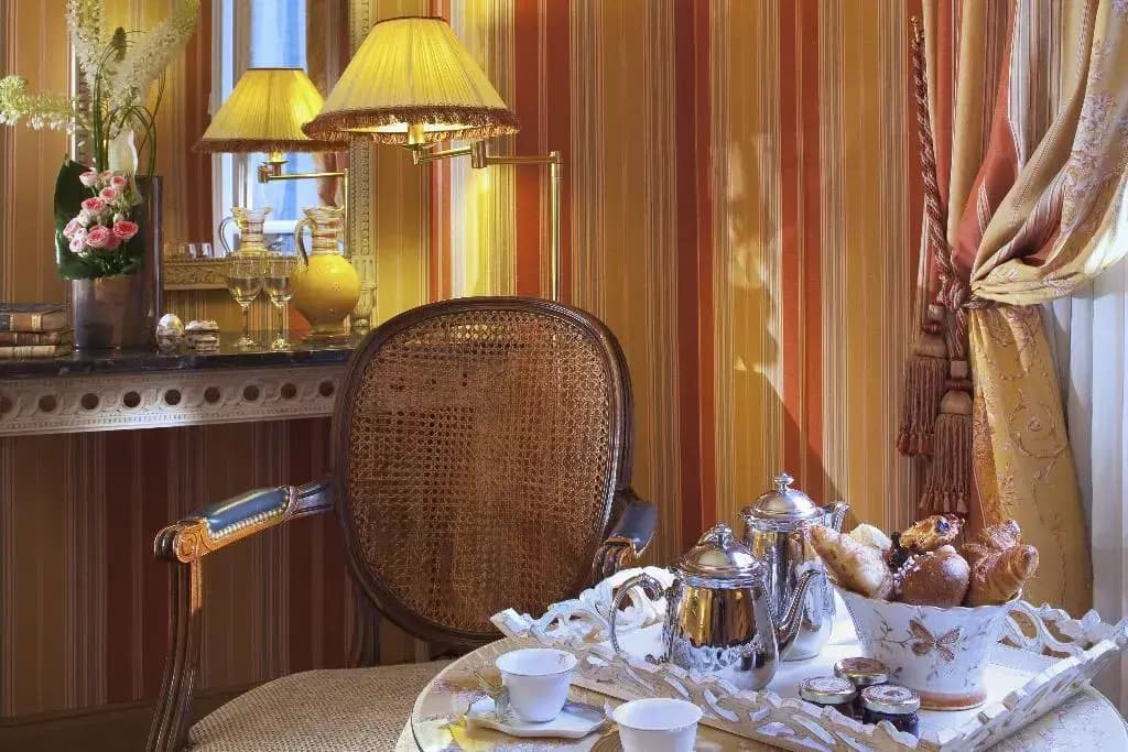 Hotel Chambiges Elysées - photo 12