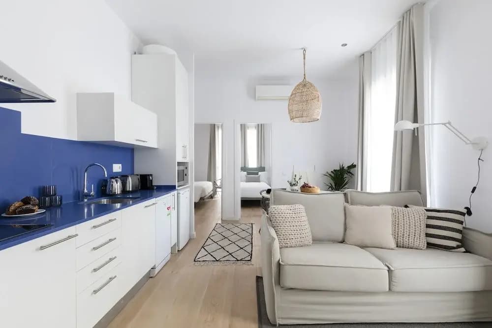Aspasios Verdi Apartments - photo 16