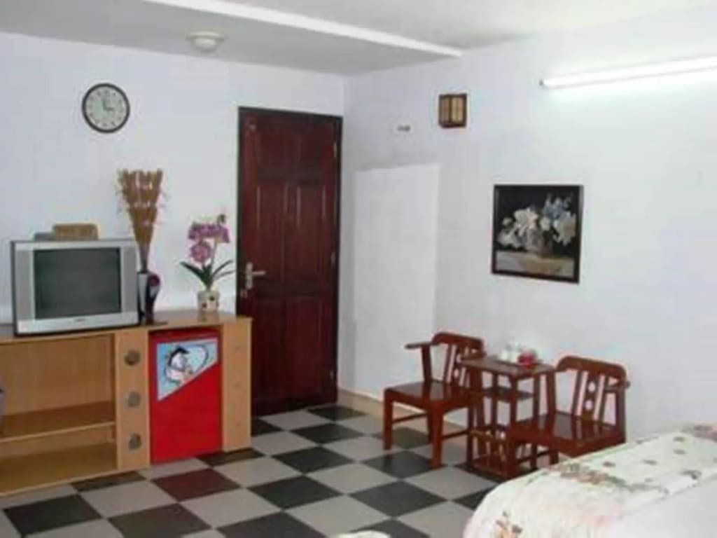 Phuong Thu Hotel - photo 16