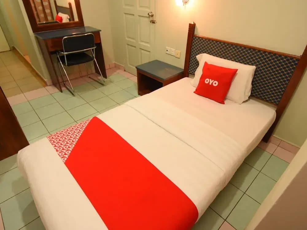 Highway Inn by OYO Rooms - photo 6
