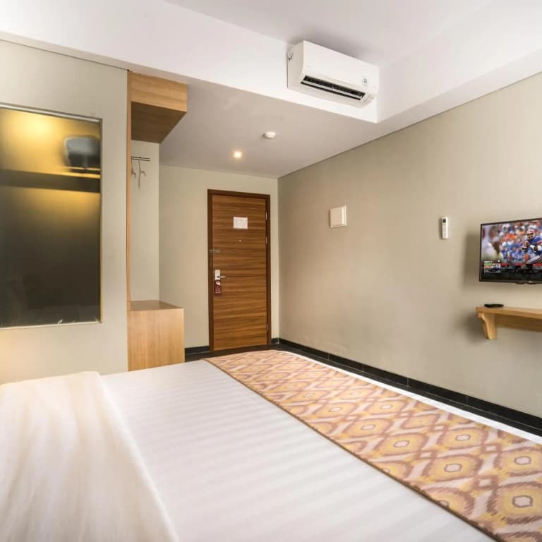 Maple Hotel Jakarta - photo 27