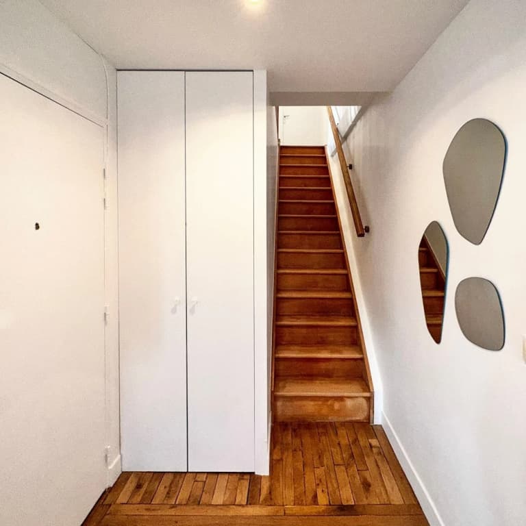 Copernic Line Elegant 3BR Apartment in Paris - photo 11