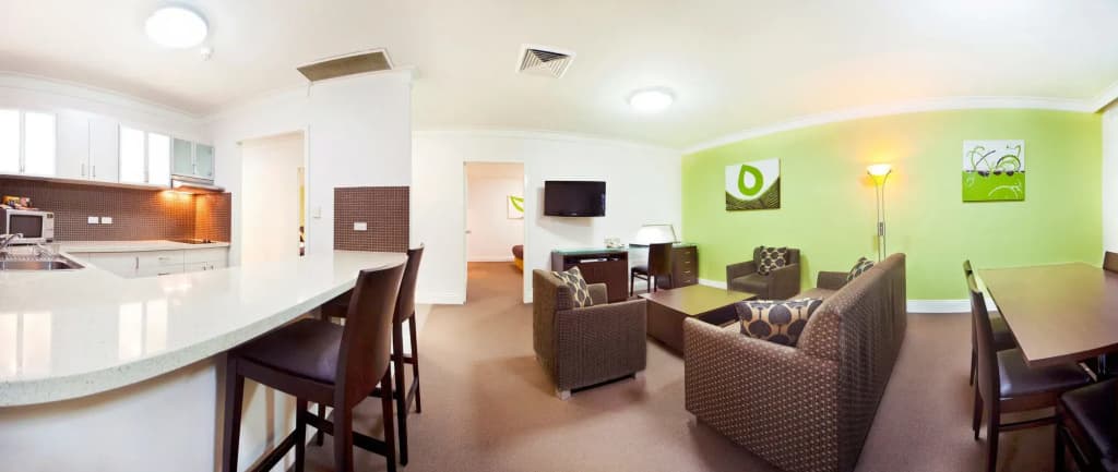 Hyde Park Inn - photo 28