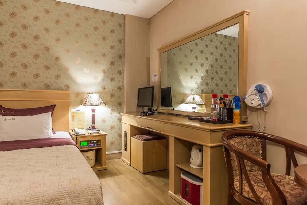 Hapjeong Namgyung Hotel - photo 6