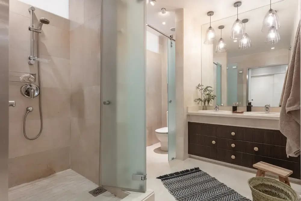 Derj - 2 Bedrooms in Almagro - photo 7
