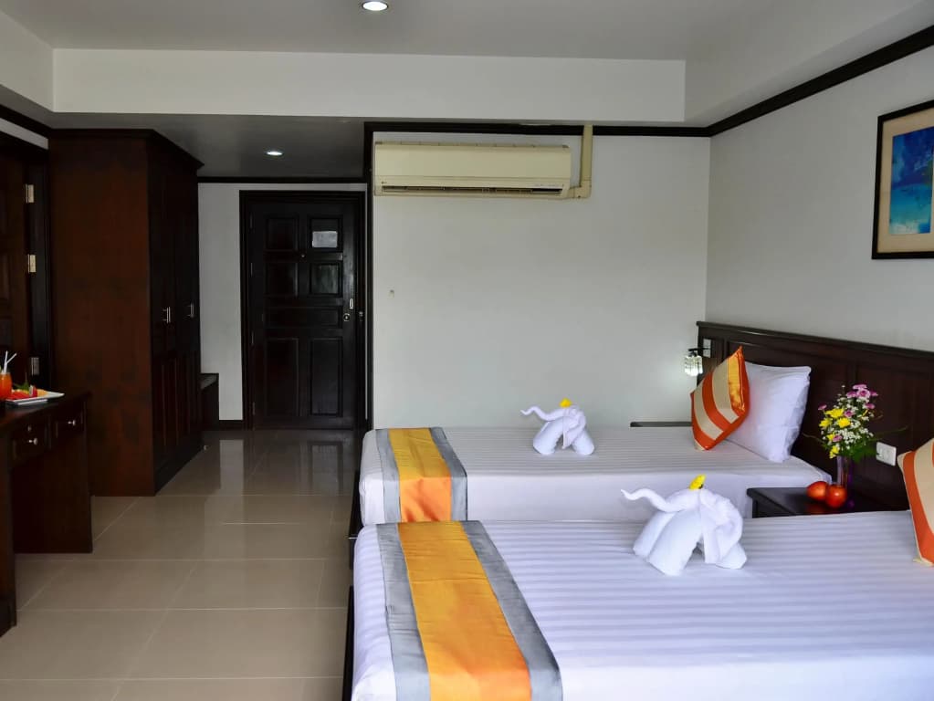 First Residence Hotel - photo 5