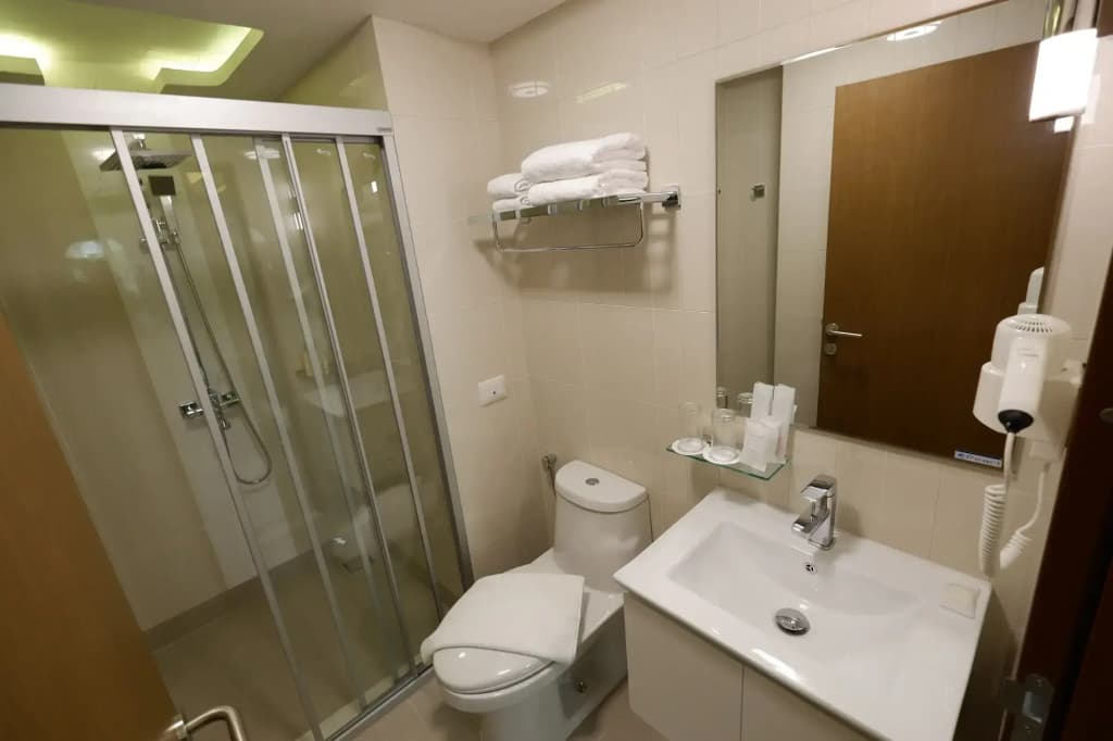 Justice Hotel - photo 8