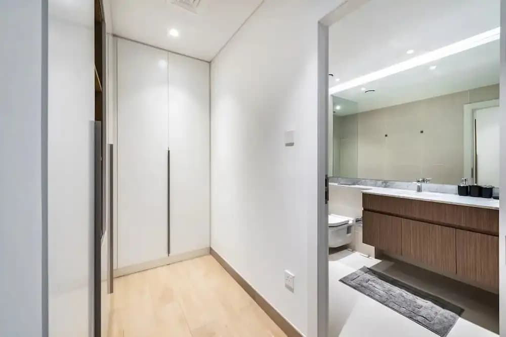 Stylish 2BR in La Rive 2 - photo 5