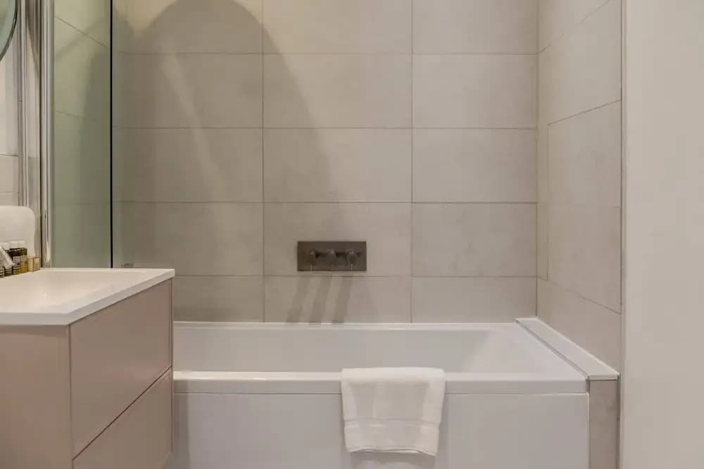 Beautiful 2 Bed, 2 Bath Abode In Dulwich - photo 8