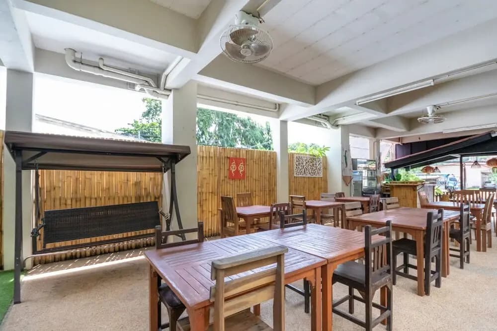 OYO 1151 Massuwan House - photo 11
