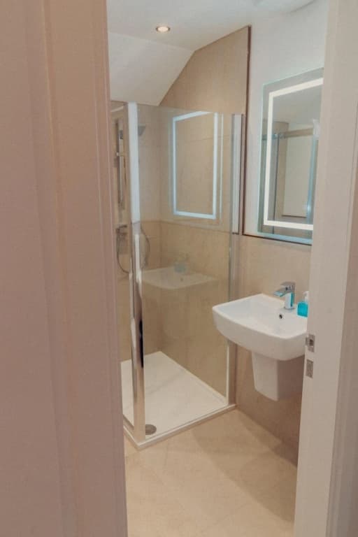 Mayfield Suites - photo 26