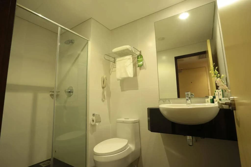 Imperial Riverbank Hotel Kuching - photo 8
