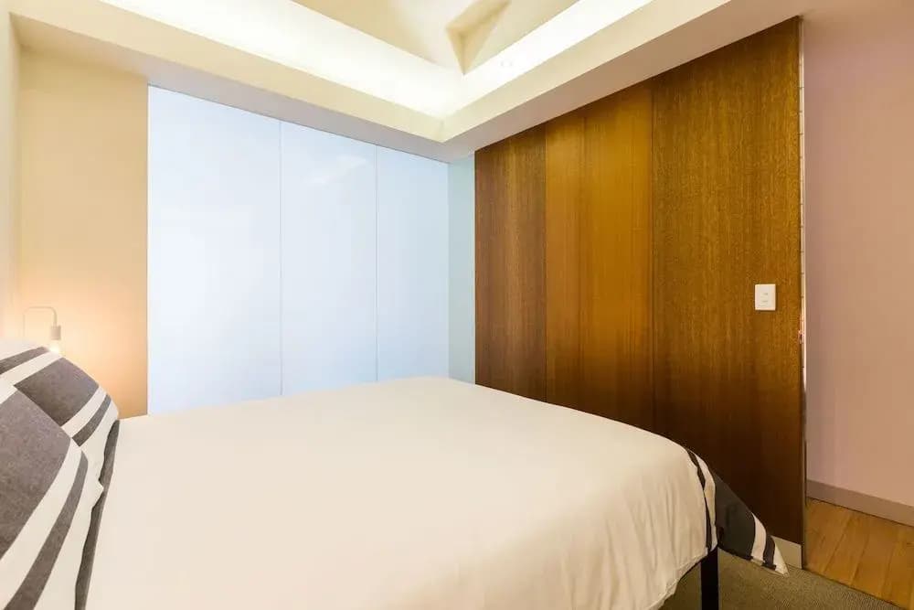 GEM, 1BDR Melbourne Apartment - photo 4