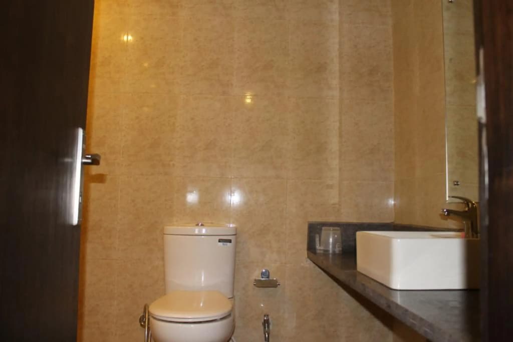 OYO 2202 Hotel City Heights - photo 10