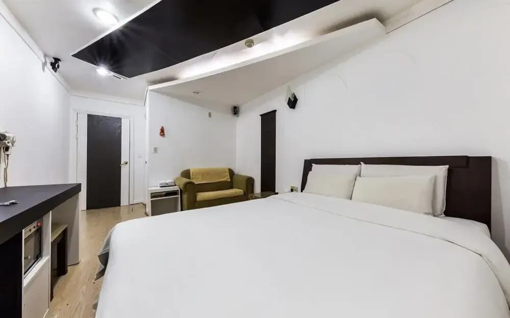 Suyu H Hotel - photo 4