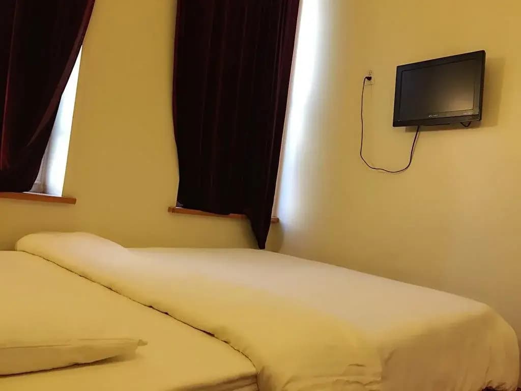 Us Pacific Hotel - photo 2