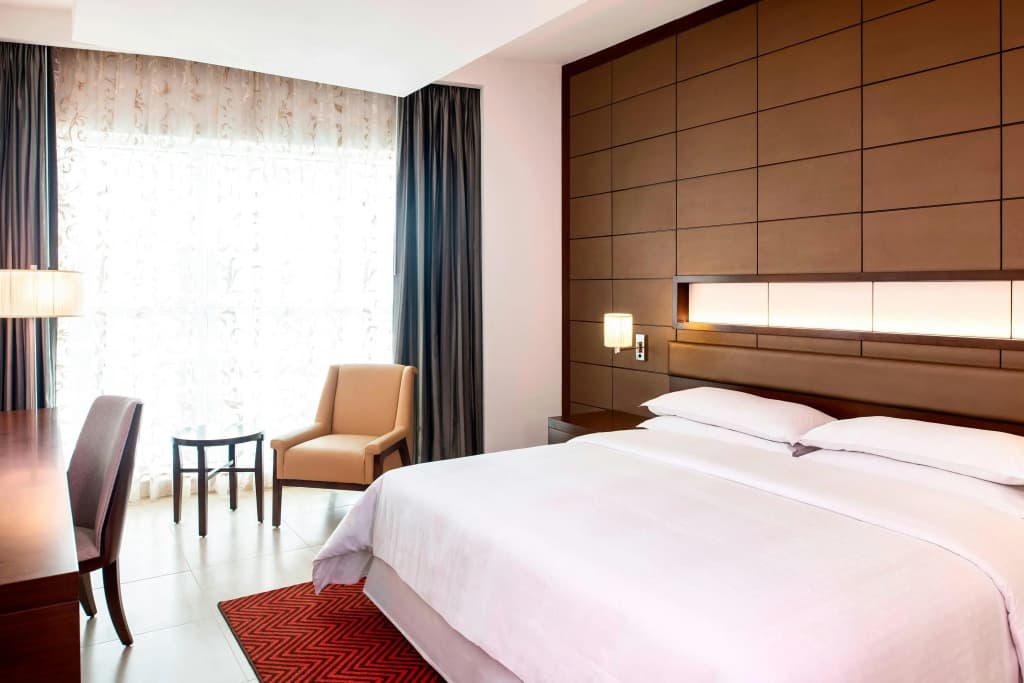 Four Points by Sheraton Sharjah Hotel - photo 3