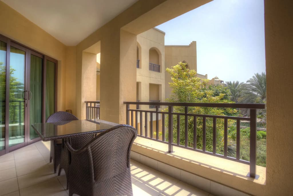 Shangri-La Hotel Apartments Qaryat Al Beri - photo 26