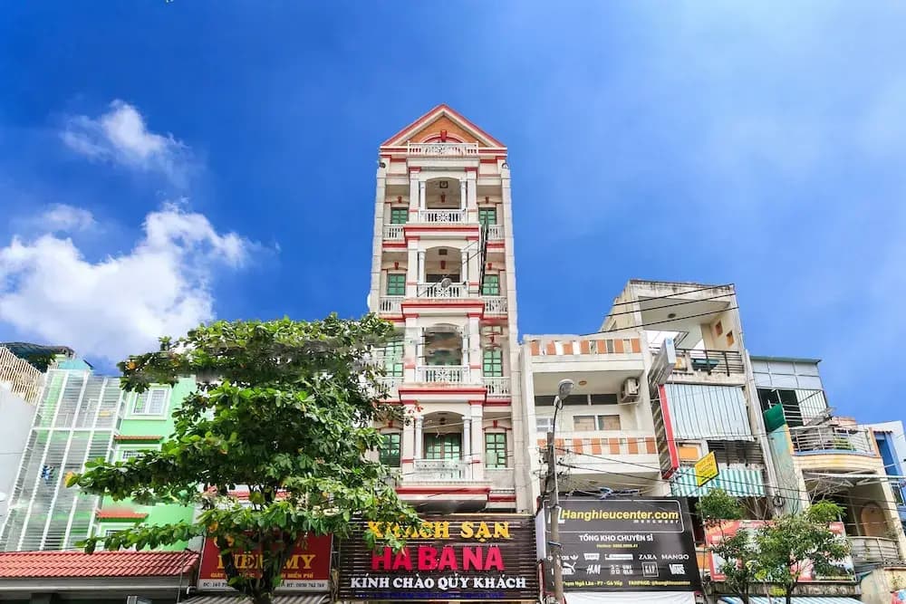 Habana Hotel by OYO Rooms - main photo