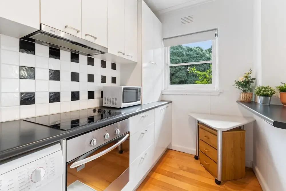 Comfy One-bedroom Unit Between City and Airport - photo 14