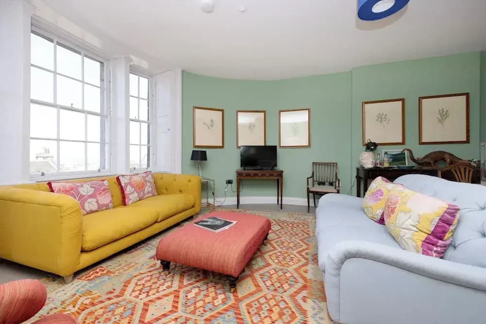 Inviting Flat near City Centre - photo 2