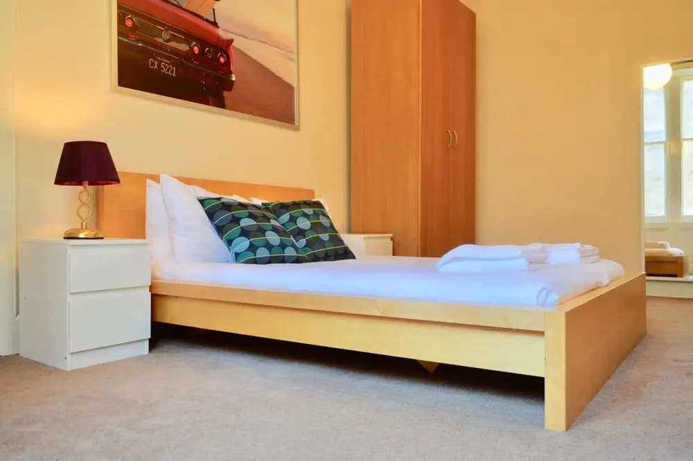 3 Bedroom Bruntsfield Flat - photo 13
