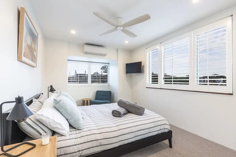 Executive 2 Storey Apartment with Pool - photo 4