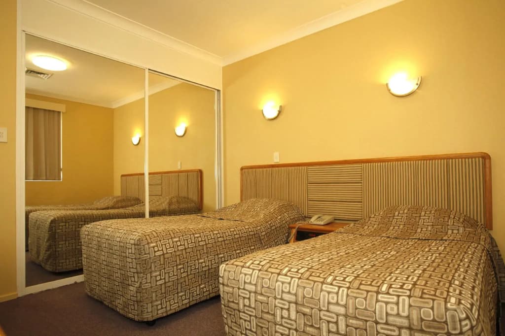 Maclin Lodge Motel - photo 21
