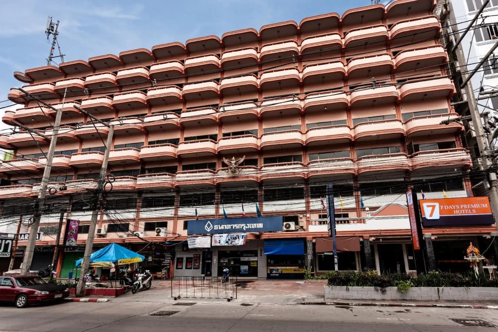 7 Days Premium Hotel Pattaya - main photo