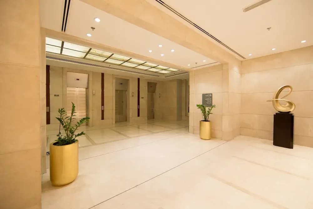 Bravoway Standpoint Tower in Downtown - photo 2