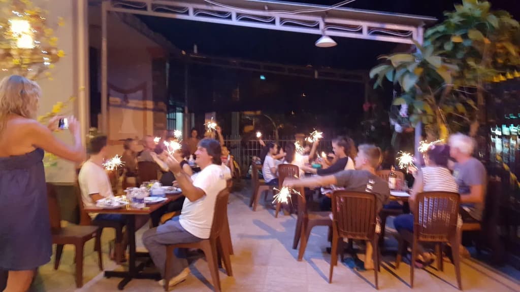 Lien Thong Hotel - photo 20