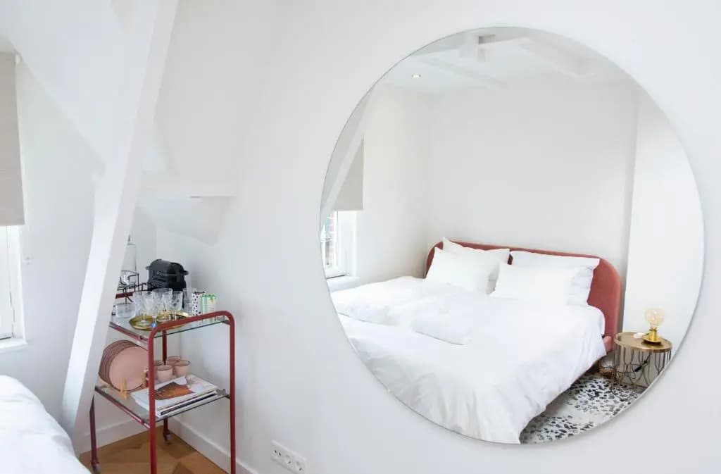 Trendy 2 bedroom accommodation on perfect location - photo 2